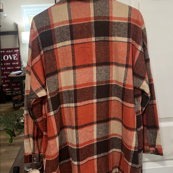 NEW LARGE Plaid Button-Up Shirt SHACKET - Picture 3 of 5